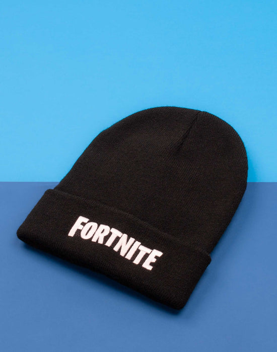 The hat is made from acrylic for a soft and super cosy feel. The gamer hat features the games logo making a must have gamer gift set for birthdays, Christmas and special occasions.