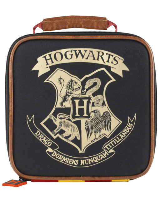  Perfect for wizards and witches, this lunch box has a spacious zip up compartment for a main meal. This sturdy lunchbag will keep your food safe and secure!