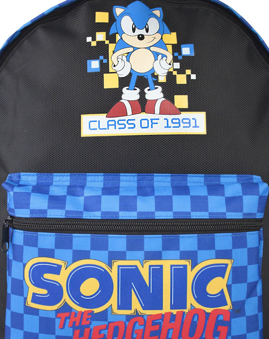 AWESOME SONIC SCHOOL BAG - The backpack comes with a large inside section perfect for carrying school necessities including A4 folders, school books, pencil cases, lunch bags and snacks with two adjustable shoulder straps for a comfortable fit, an additional mesh side pocket for carrying your water bottle.
