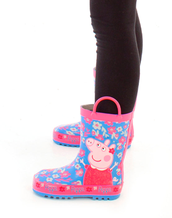  These fantastic Peppa Pig Wellington boots are 100% official merchandise and have a high-quality design and finish, these cute and waterproof shoes are essential for any Peppa Pig fan! 