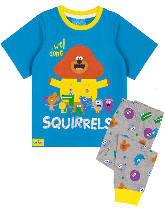 The pyjama set for children and toddlers comes in sizes 18-24 months, 2-3 years, 3-4 years and 4-5 years offering a comfortable and regular kids fit made for ultimate comfort perfect for everyday Squirrel Club adventures