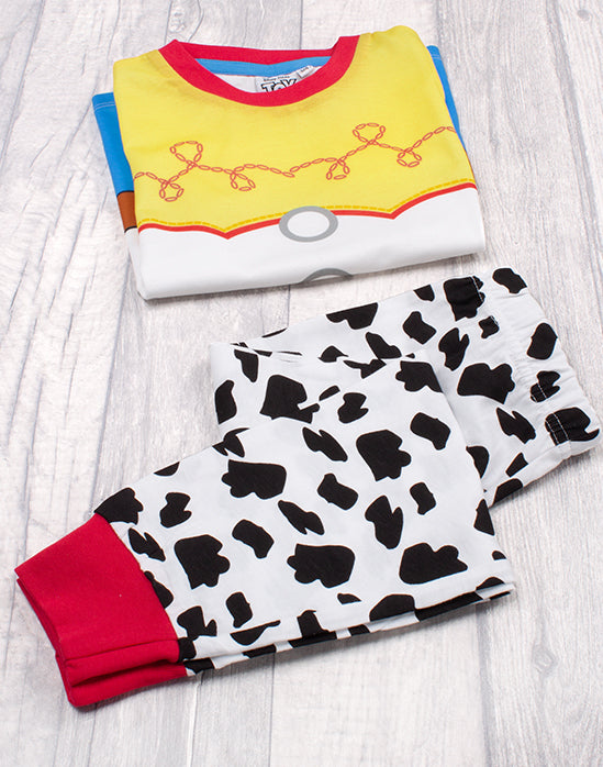Our Disney Toy Story pyjamas includes a t-shirt that is made from polyester and cotton whilst the bottoms are made from 100% cotton for a comfortable and soft to touch feel.