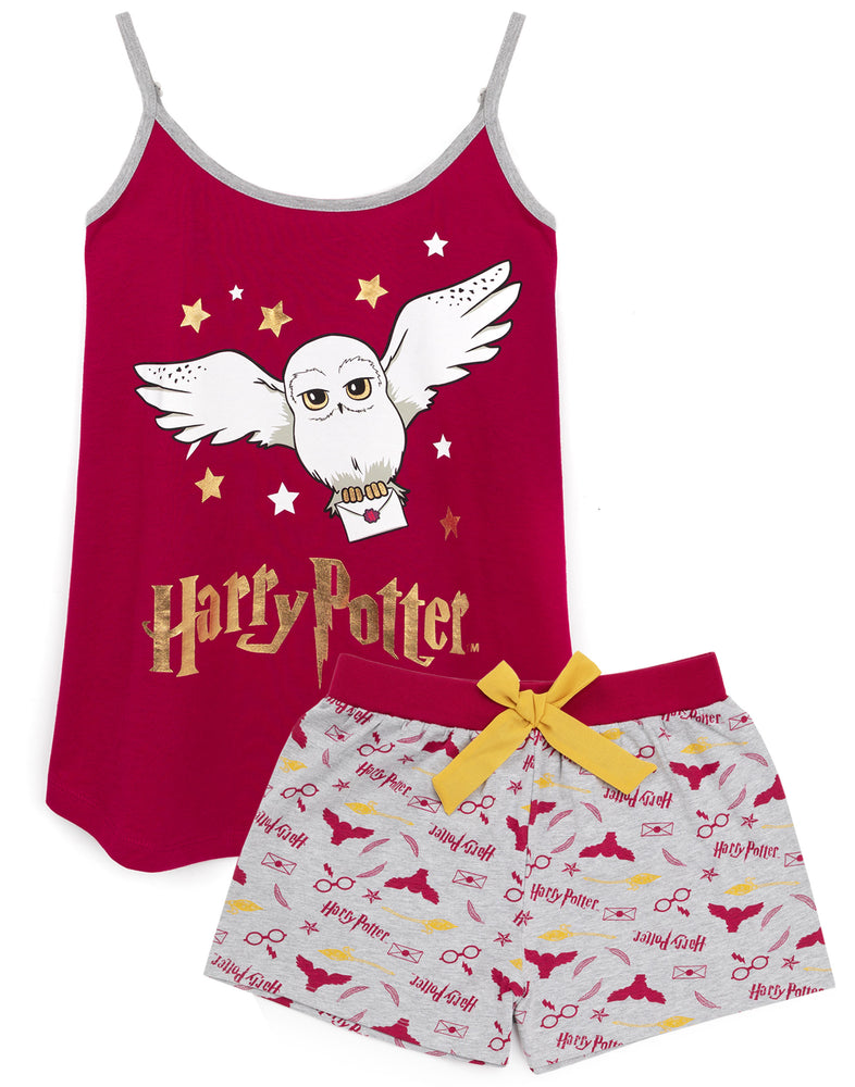 Our magical sleepwear set for adults comes with a scoop neck vest paired perfectly with comfortable shorts that are awesome for lounging around the house watching your favourite Harry Potter movies.